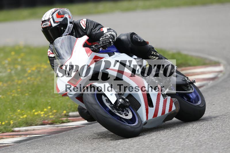 /37 28.07.2025 Dunlop Ride und Test Day ADR/Trackday Erfahren gelb Trackday schnell  rot/44